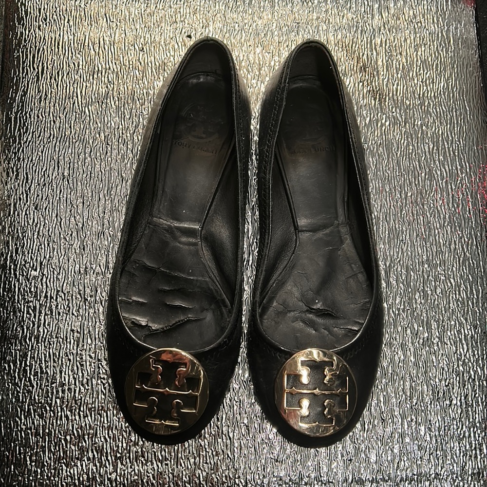 Tori Burch-Black Original Flats (Size 9)